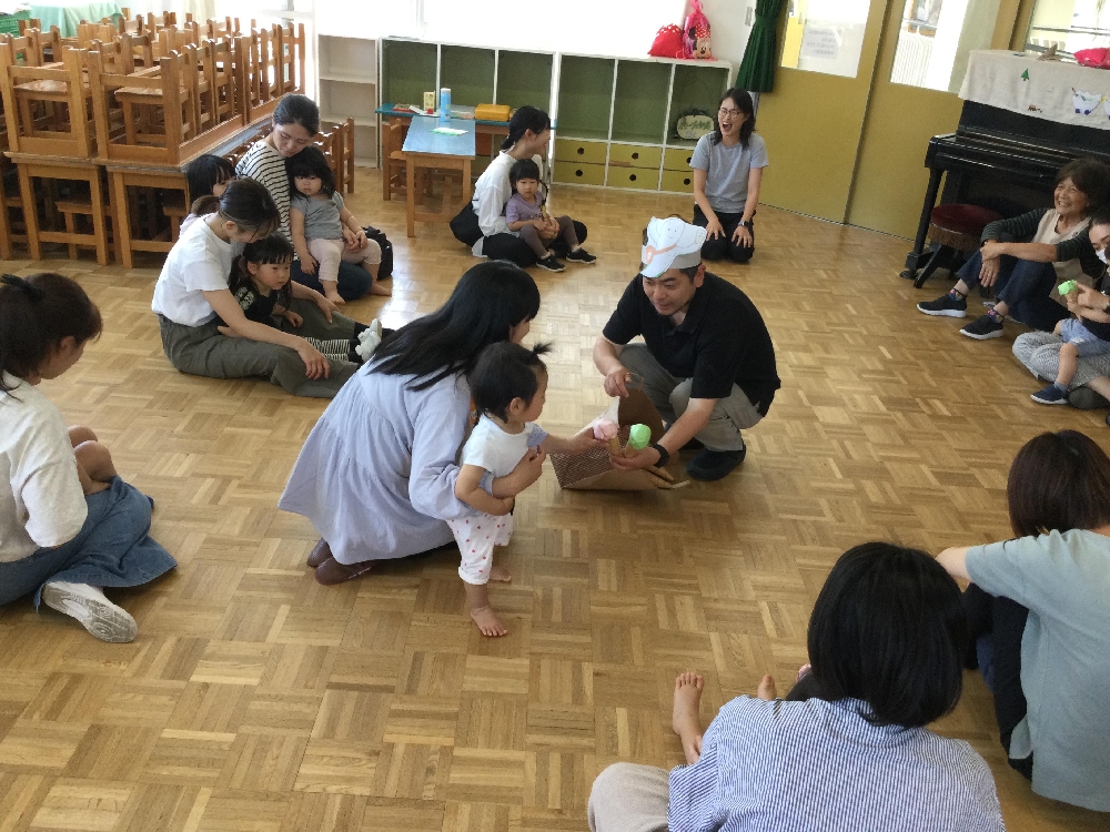 未就園児向の会「たけのこの会」の予約を受け付けています